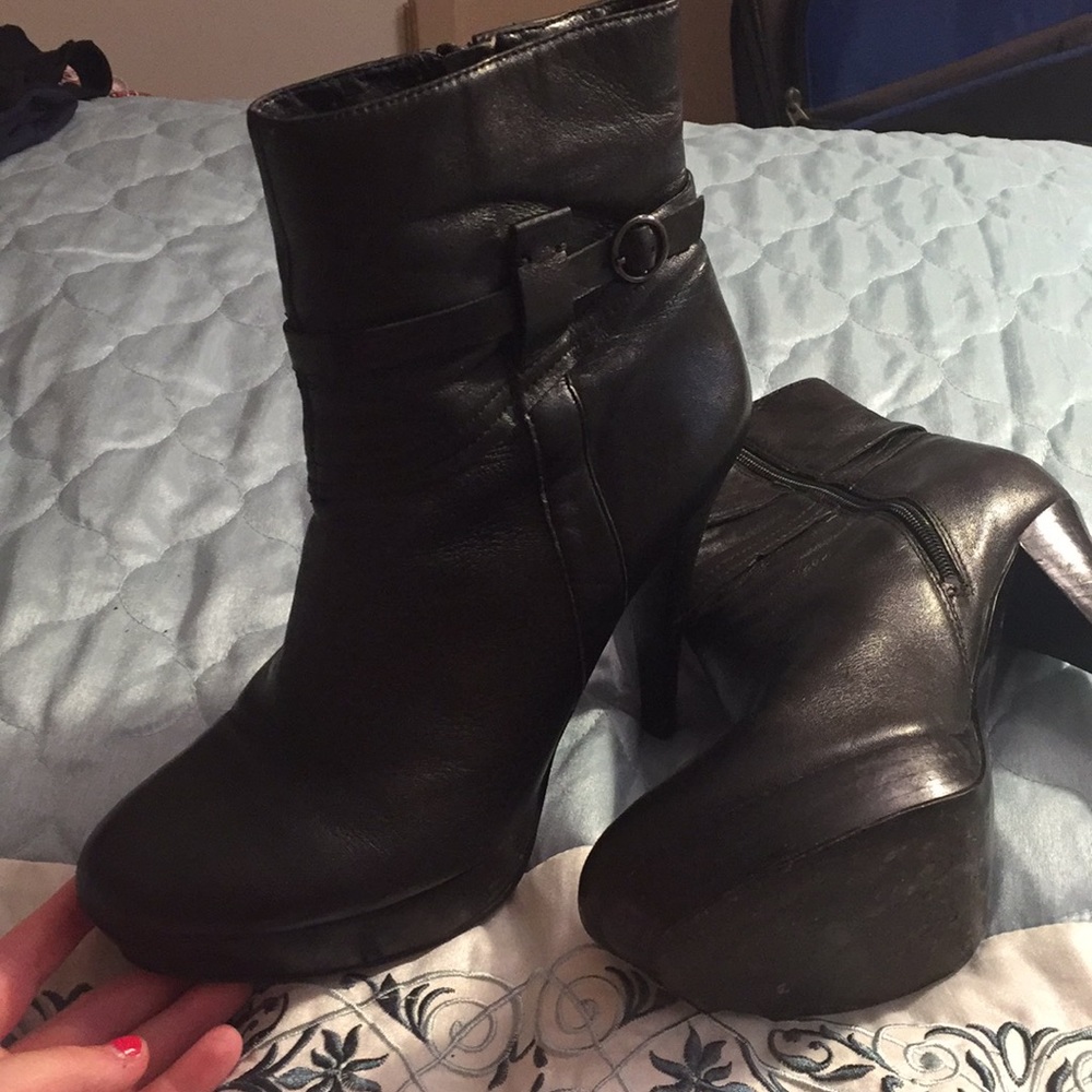 Marc Fisher heels sz 9